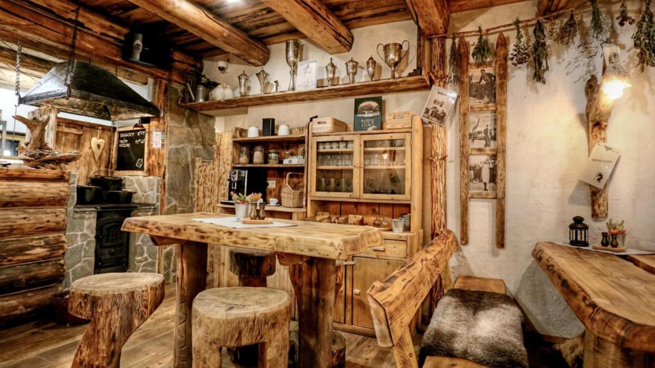 Chata Baba Yaga Zdiar Bagian luar foto