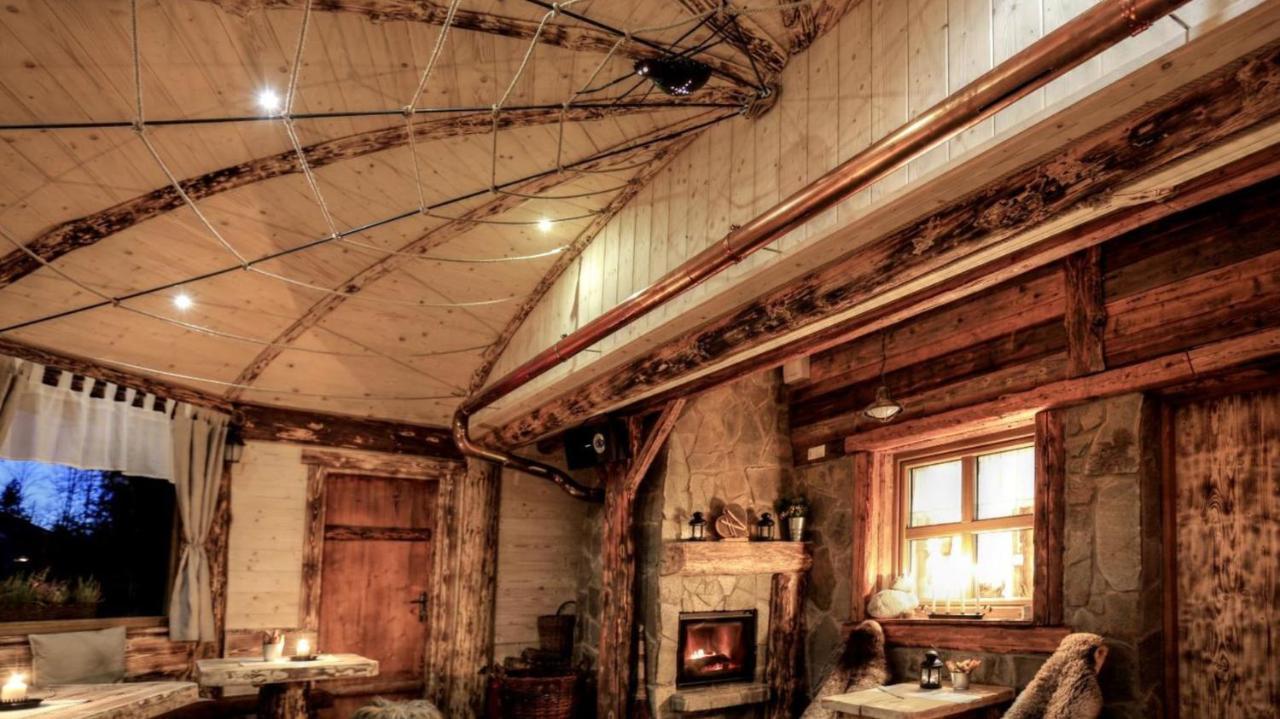 Chata Baba Yaga Zdiar Bagian luar foto