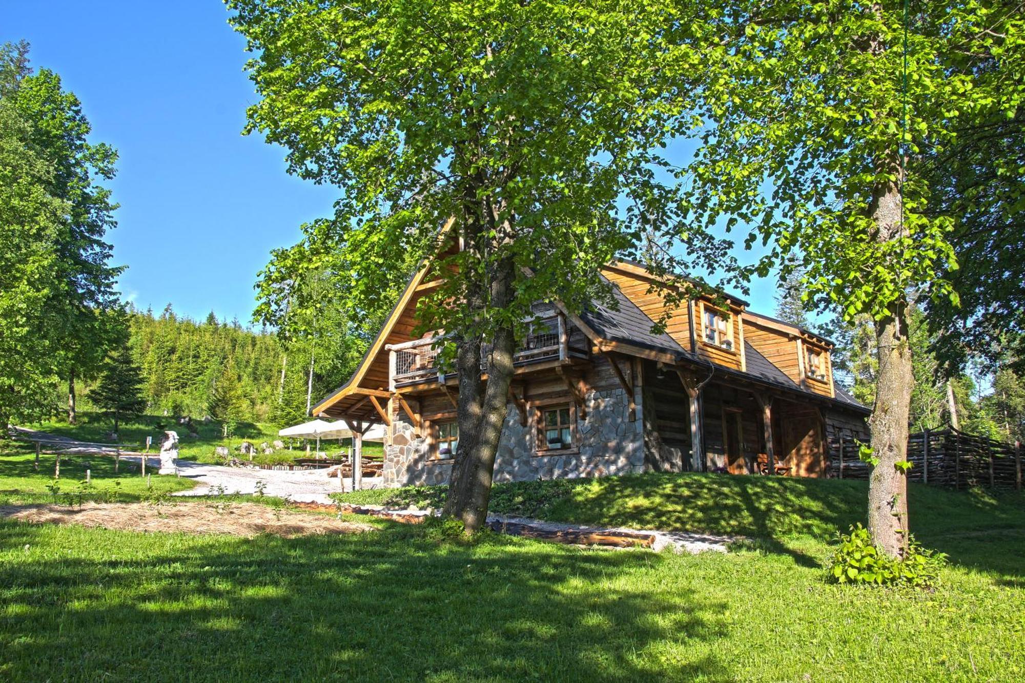 Chata Baba Yaga Zdiar Bagian luar foto